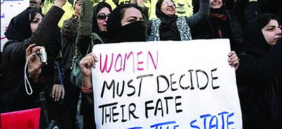 اسلام خواتین کو اپنی زندگی سے متعلق اہم فیصلے کرنے کا حق دیتا ہے
