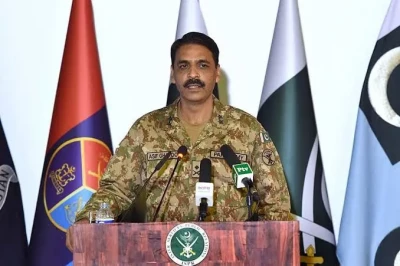 لفٹیننٹ جنرل آصف غفور کور کمانڈر کوئٹہ تعینات