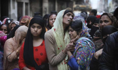 Kashmir Women