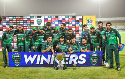 پاکستان نے ویسٹ انڈیز کو تین ون ڈے میچوں کی سیریز جیت لی۔