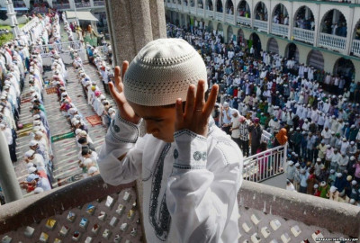 عید کی نماز شعارِ دین میں شامل ہے